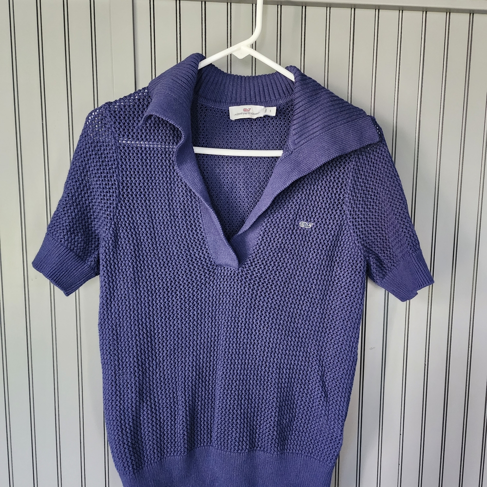 Vineyard Vines Women's V-Neck Sweater in Navy